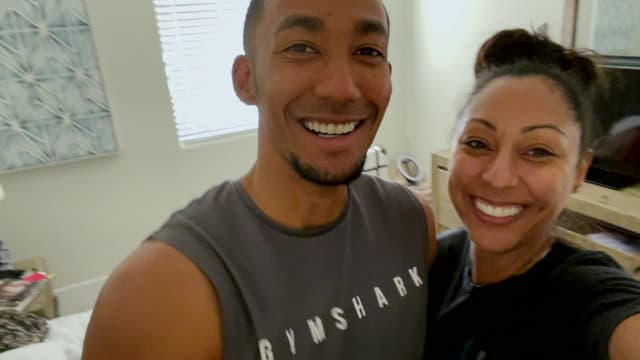 S15:E08 - Party Ways