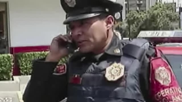 S07:E08 - Bombed, Blitzed and Busted