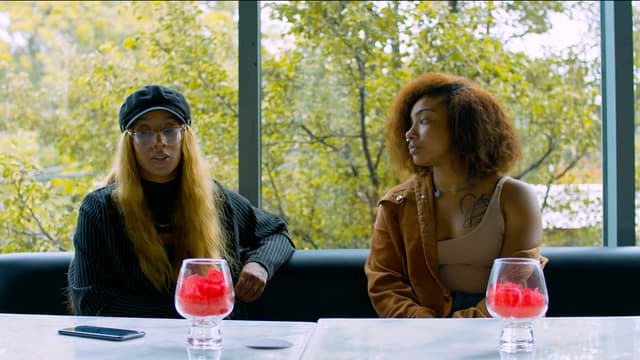 S01:E03 - The Open Mic