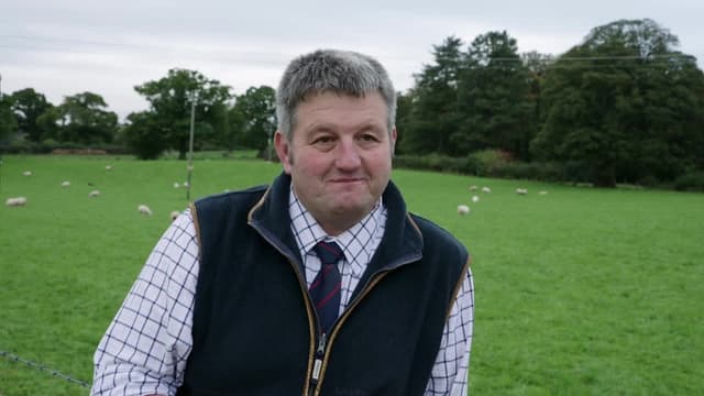 S01:E15 - Mother's Jewellery