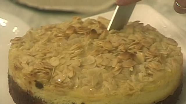 S01:E11 - Almonds