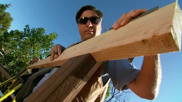 S04:E12 - Potting Shed Bar