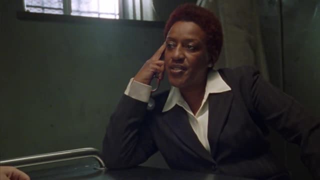 S05:E01 - Extraction