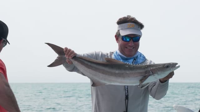 S16:E06 - Boats and Shows