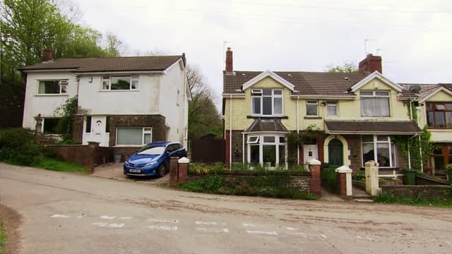 S01:E08 - Devon