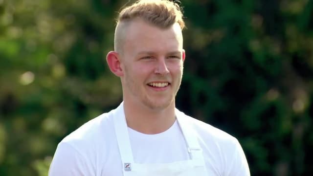 S08:É44 - S08:E44 - Heston Week: Pop Up Four