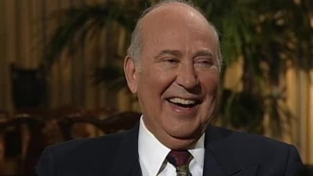 S02:E38 - The Dick Cavett Show Classic Comic Legends: April 16, 1993 Carl Reiner