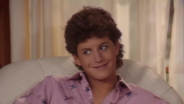 S02:E10 - Breakfast Club