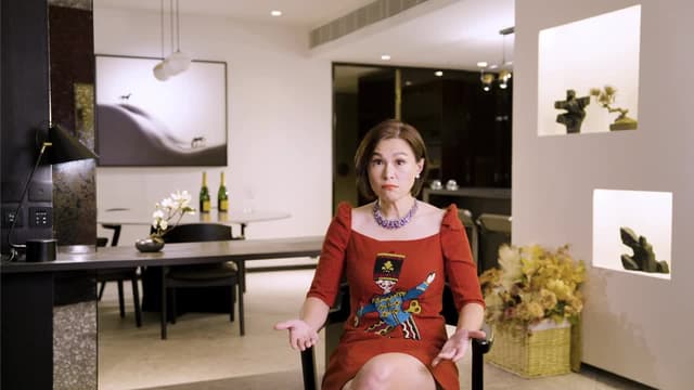 S01:E02 - Trip to Da Nang