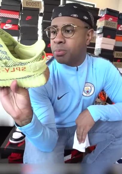 S01:E01 - Most Epic Sneakers & 1v1 poster
