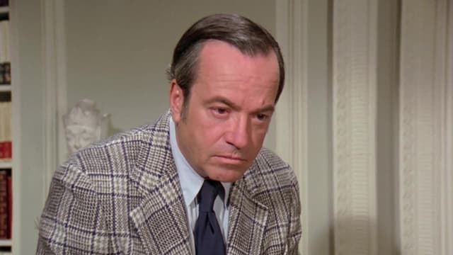 S03:E15 - Counterfeit Angels