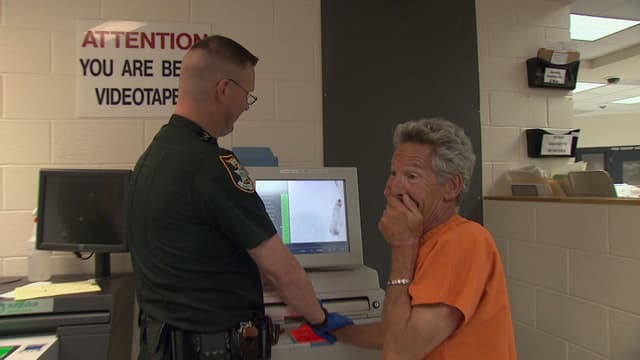 S03:E13 - Locked Out