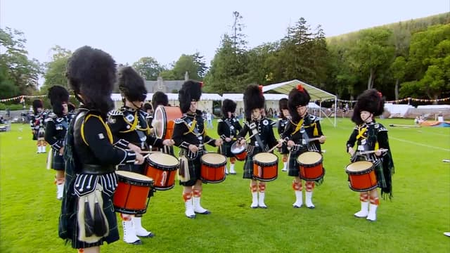 S02:E07 - Highland Games - Scotland