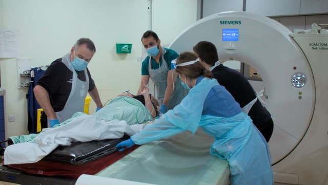 S02:E10 - First Date Gone Wrong