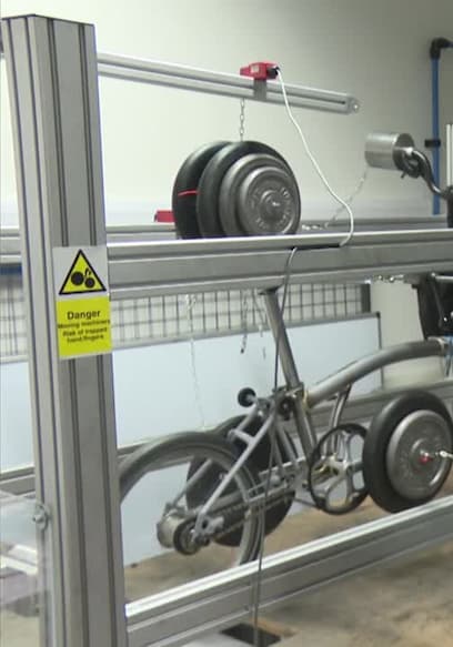 S01:E02 - Sea Salt, Folding Bicycles, Crisps and Spun Steel Pans poster