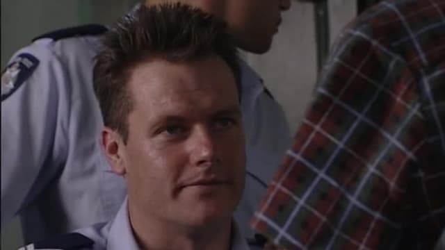 S04:E34 - Under Seige