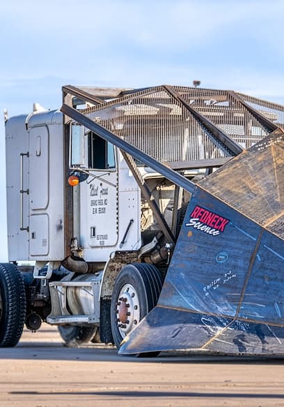 S01:E07 - I Built an Unstoppable Semi Truck poster