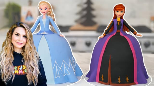 S01:E11 - Frozen Frosting Fun With Rosanna and Molly!