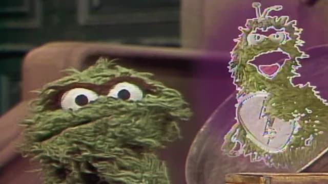 S11:E49 - R2-D2 and C-3PO Visit Sesame Street
