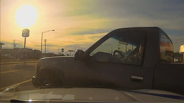 S01:E08 - Shootout on the Highway