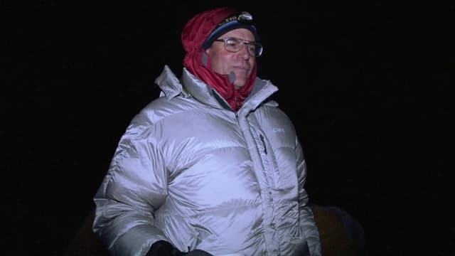 S03:E01 - First Summit