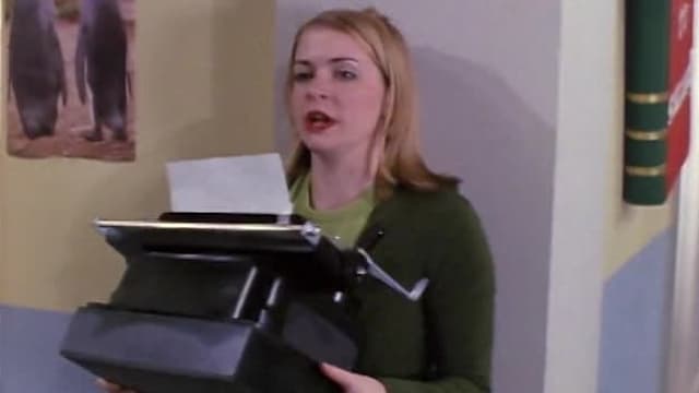 S03:E18 - Sabrina the Teenage Writer