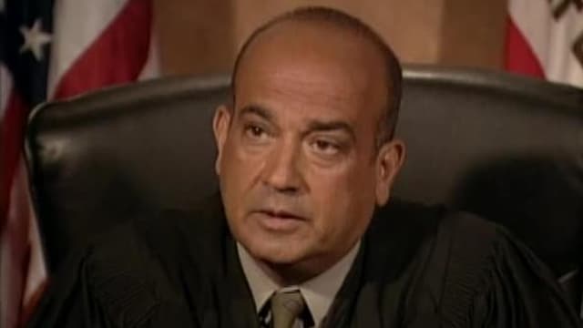 S01:E01 - La limpiadora trasnochada