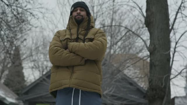 S02:E02 - In the Shadows