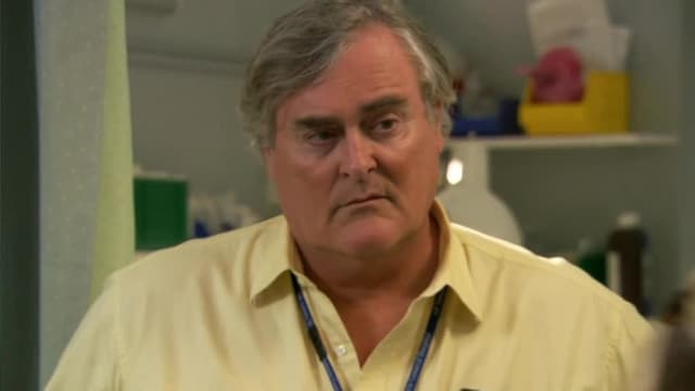 S11:E18 - Under My Skin