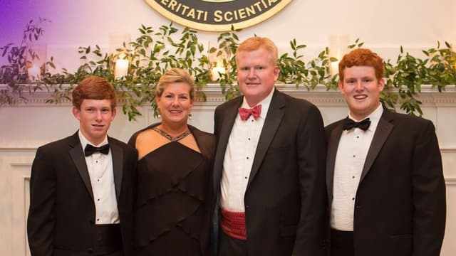 S02:E02 - INFAMOUS: The Murdaugh Family Murders