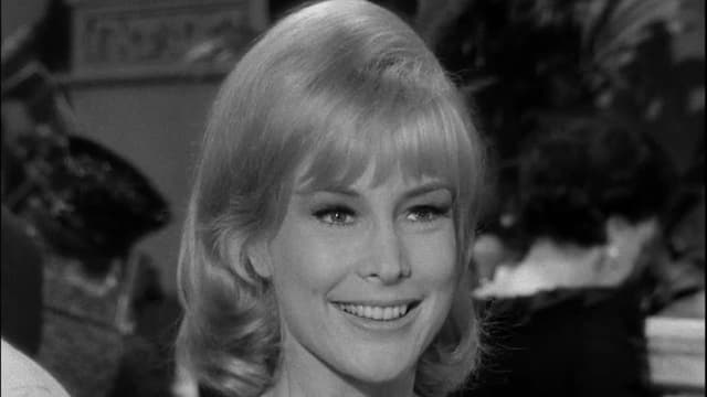 S01:E22 - How Lucky Can You Get?