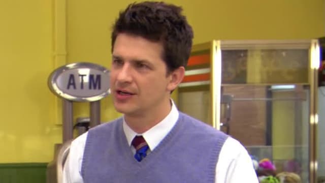 S02:E04 - The Bromance