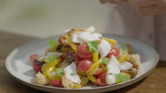 S01:E08 - Mayo With Angela Scanlon