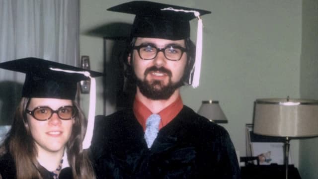 S02:E02 - A Serial Killer in the Family