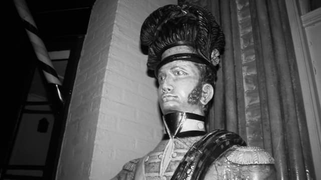 S03:E03 - York Castle Museum