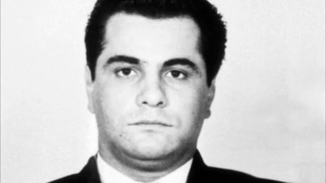 S01:E05 - John Gotti