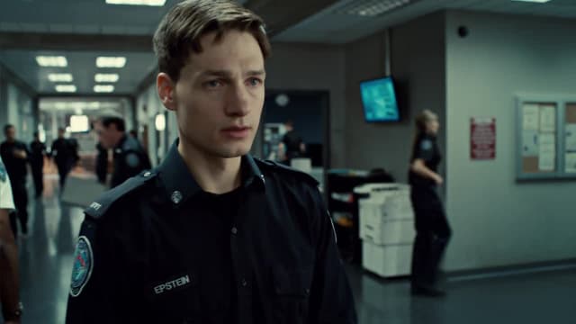 S04:E12 - Under Fire