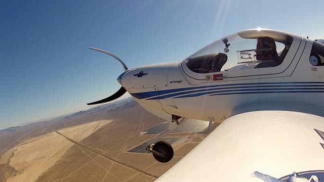 S05:E01 - Best of the Aviators