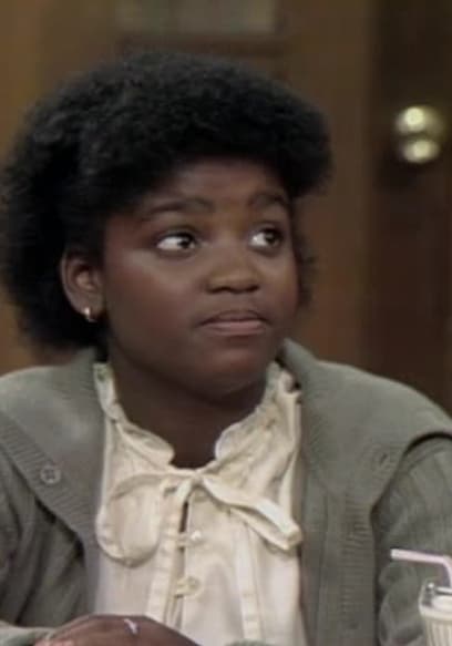 S03:E12 - Dee the Cheerleader poster