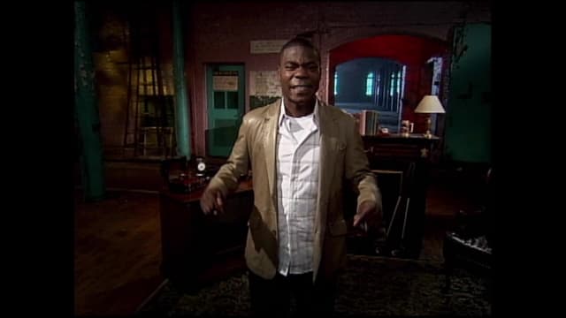 S03:E05 - When White Noise Attacks