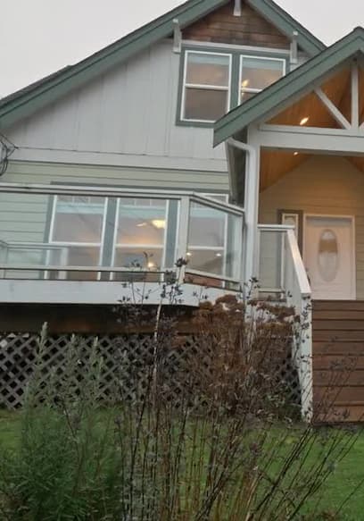 S03:E07 - Beach Home on Camano Island poster