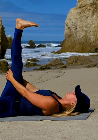 Póster de S01:E06 - 30 Yoga Stretch Routine for Hamstrings - Journey to Split