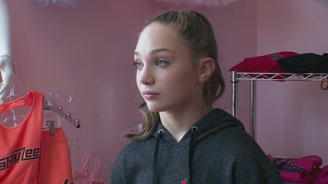 S06:E15 - JoJo Steals the Show Show