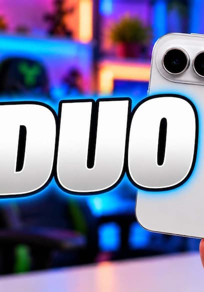 S01:E01 - The iPhone Duo and the End of an Era poster