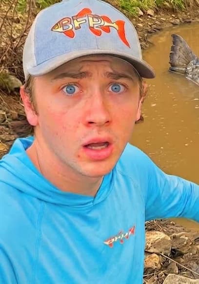 S06:E24 - Saving Every Fish Living in Abandoned Pond! poster