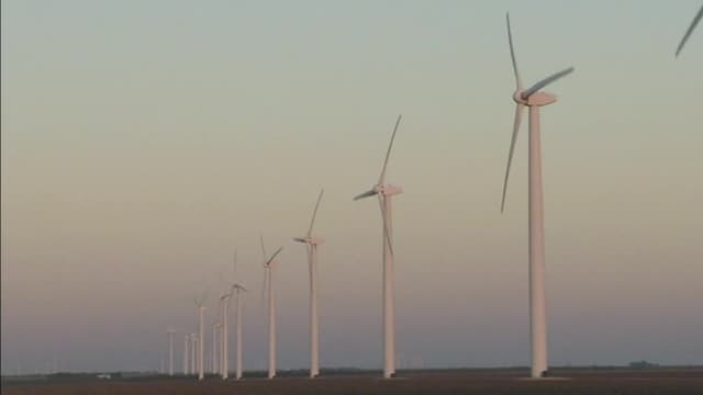 T02:C09 - S02:E09 - Top Ten Weather Inventions