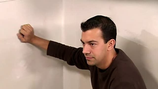 S01:E02 - A Celtics Fan's Ultimate Bar