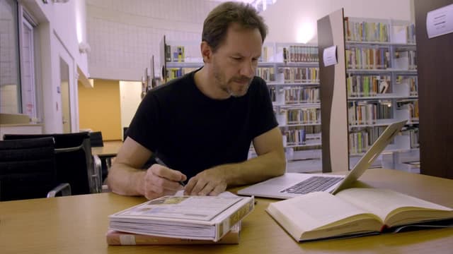 S06:E04 - Aliens of the Infinity War