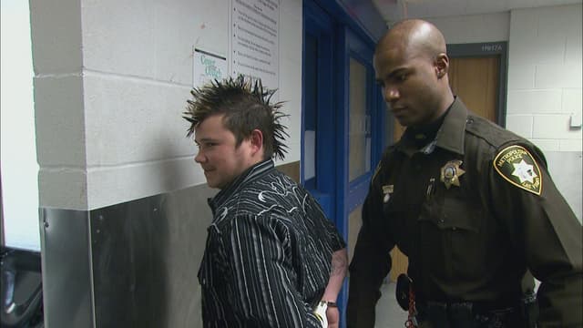 S06:E12 - Housing Fight