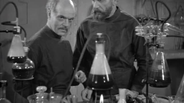 S01:E105 - The Palace of Terror